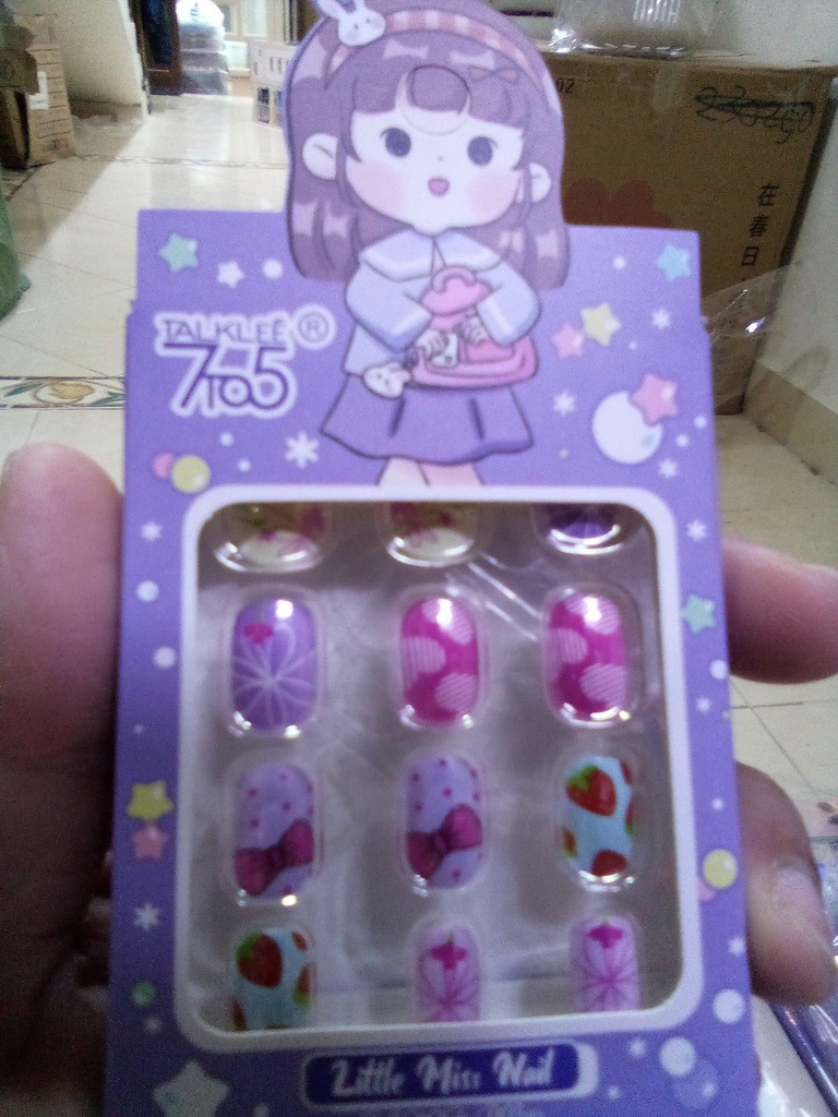 TALKEE 7TO5 little miss nail