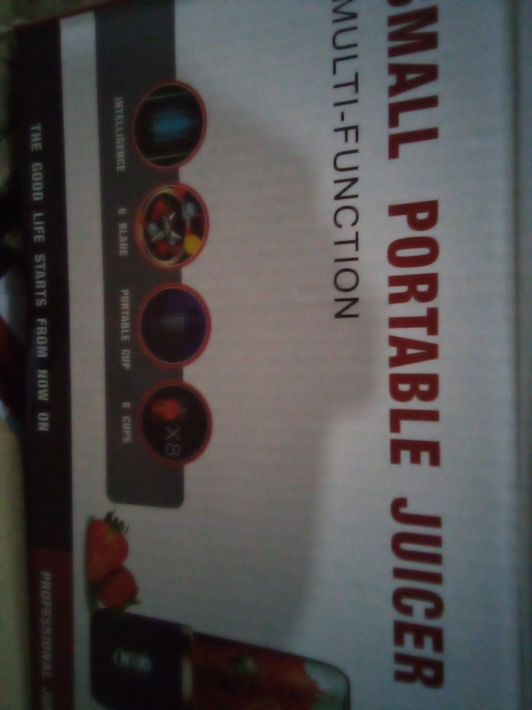 SMALL PORTABLE JUICER