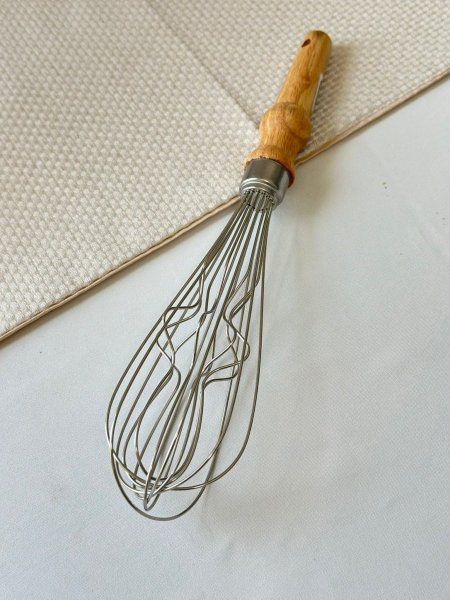 WOOD HANDEL WHISK